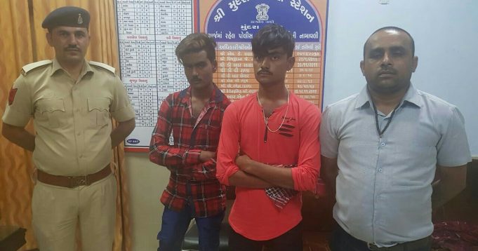 પૈયાની બે સગીરાને ભગાડી જનારા 2 દિવસ બાદ મુન્દ્રાના કબ્રસ્તાનમાંથી ઝડપાયા