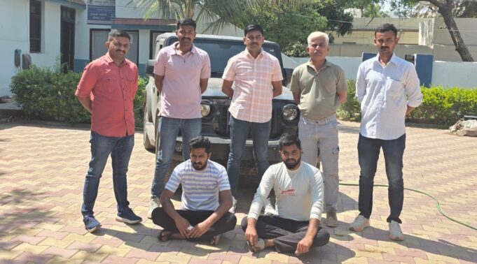 ભુજ એસ.પી કચેરી નજીક જ યુવાન પર હિંસક હુમલામાં ફરાર બે ઝડપાયા !